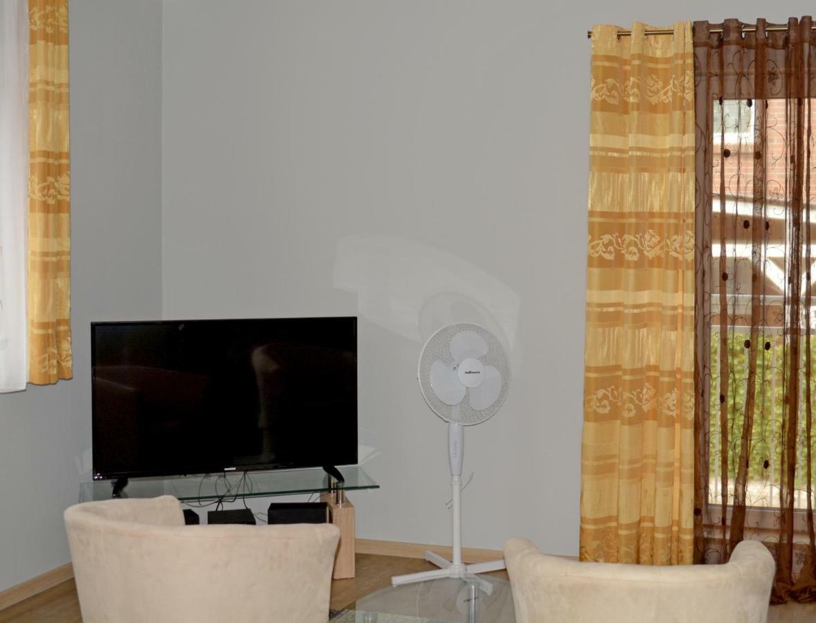 Ferienwohnung Teltow 2 Экстерьер фото